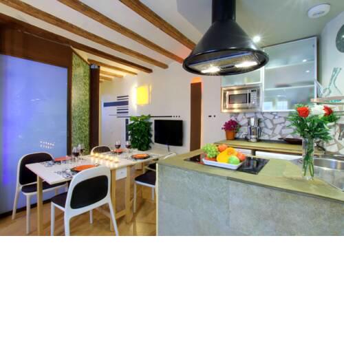 Mercat Sant Antoni - Central cerca Ramblas A/C SAT WIFI