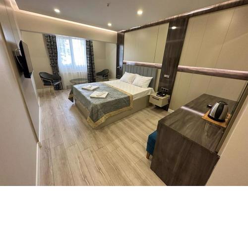 Meros Hotel