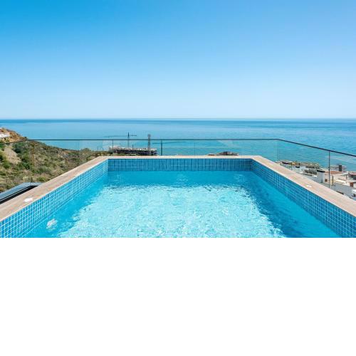 Middel Views Penthouse
