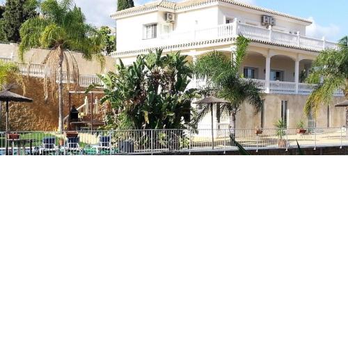 MIJAS-FUENGIROLA VILLA