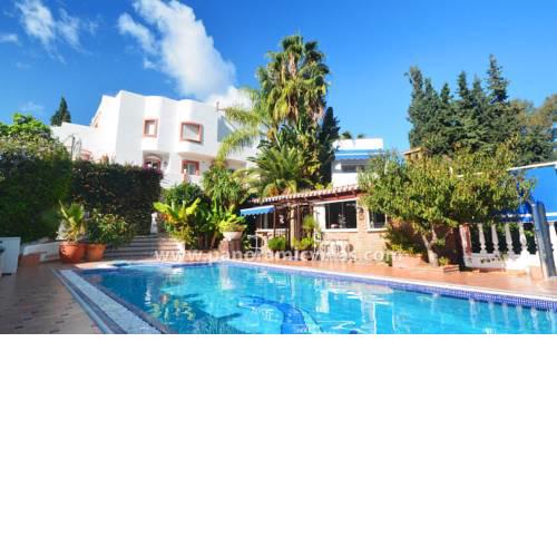 Mijas Villa Sleeps 10 Pool Air Con WiFi