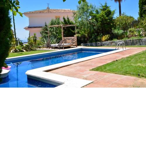 Mijas Villa Sleeps 8 Air Con WiFi