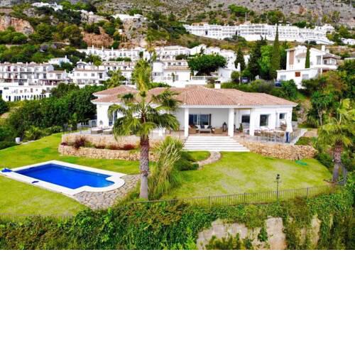 Mijas Villa Sleeps 8 Pool Air Con WiFi