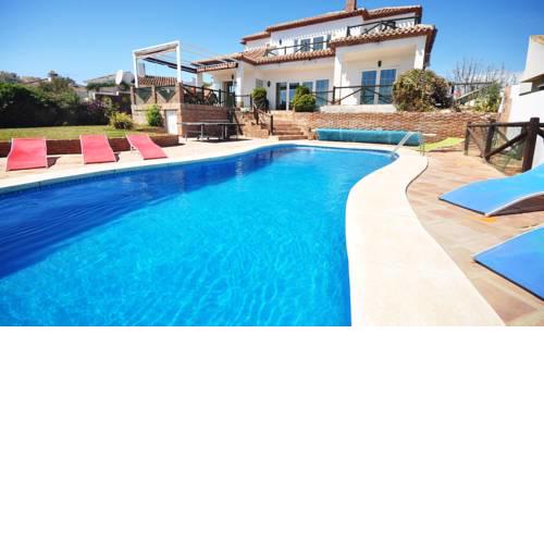 Mijas Villa Sleeps 9 Pool Air Con WiFi
