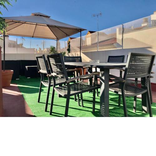 MintyStay - Penthouse Triana
