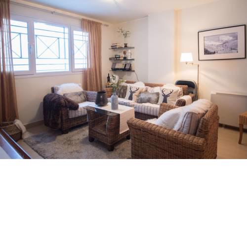 Miramar Ski 8 sleeps