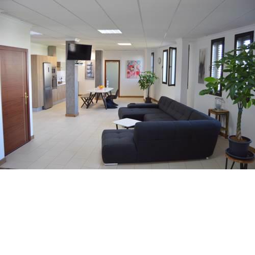 Moai Loft