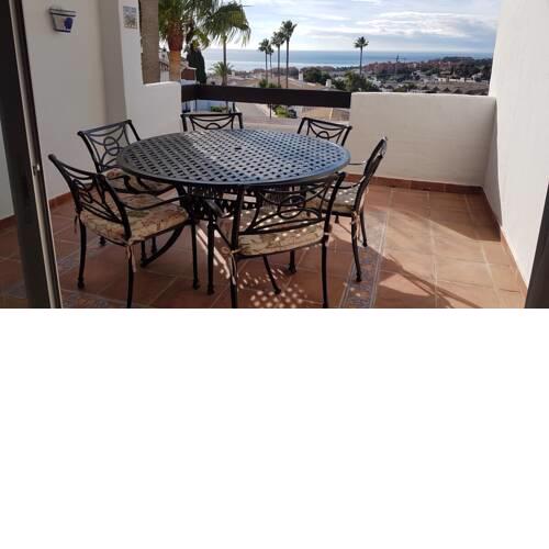 Modern 2 Bed ,2 bathroom refurbished apartment , outstanding sea and golf views