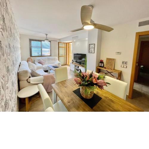 Modern 2-Floor Penthouse with Sea Views - Sleeps 7