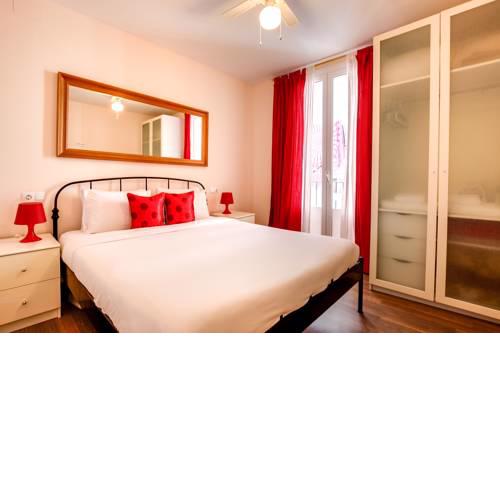 Modern 2bed flat in trendy Poble Sec