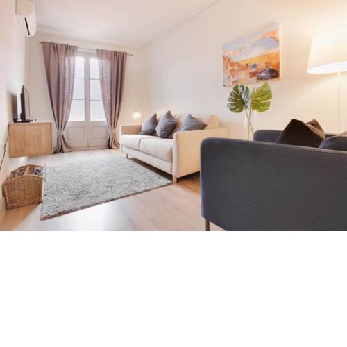 Modern 3-Bed with balcony in Lesseps