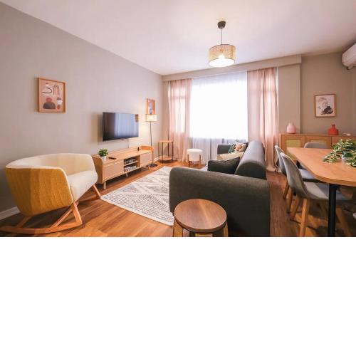 Modern 3BR Best Location in Kadıköy