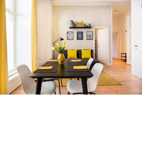 Modern 4 Bedroom Apartment in Berlin - Charlottenburg