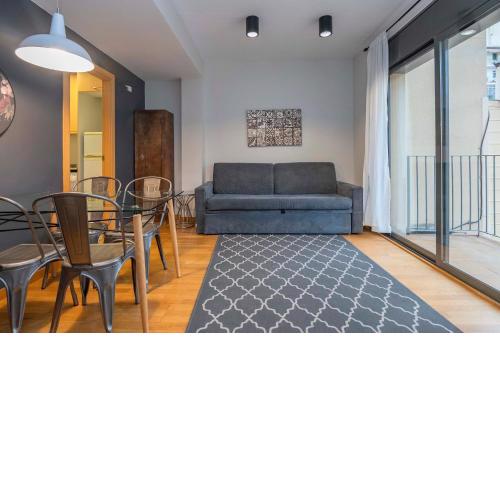 Modern and bright apartment in Eixample 1-1