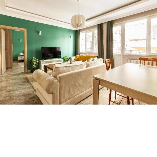 Modern and Central Flat in Nisantasi