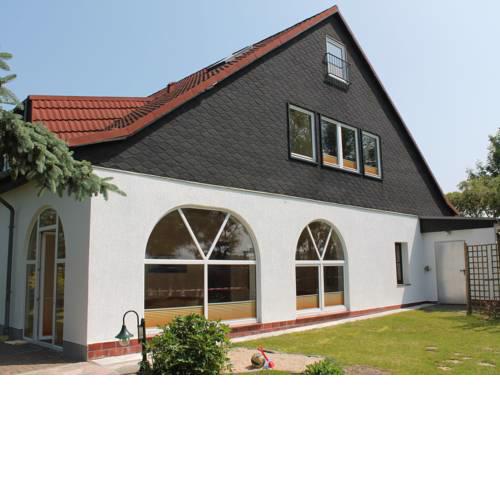 Modern Apartmenr in Kuhlungsborn with Garden