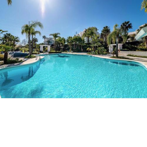 Modern apartment Alcazaba Lagoon