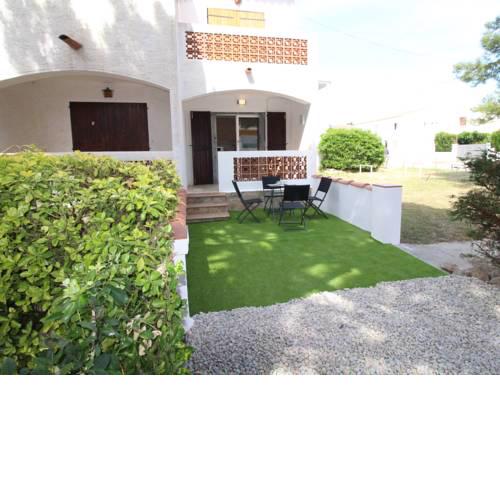 Modern Apartment in Empuriabrava with Private Garden