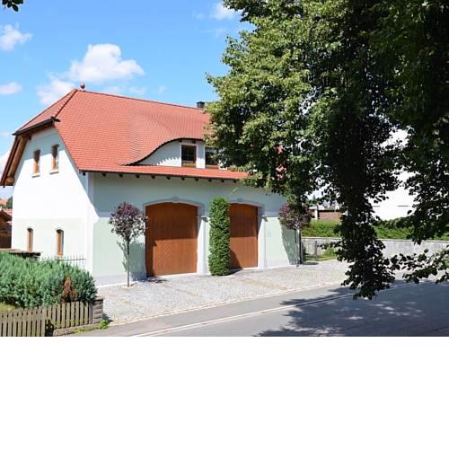 Modern Apartment in Eslarn with Lake Nearby