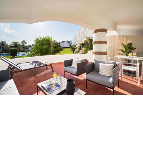 Modern Apartment in Jardines de Calahonda