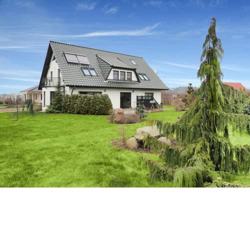 Modern Apartment in Kuhlungsborn with Garden