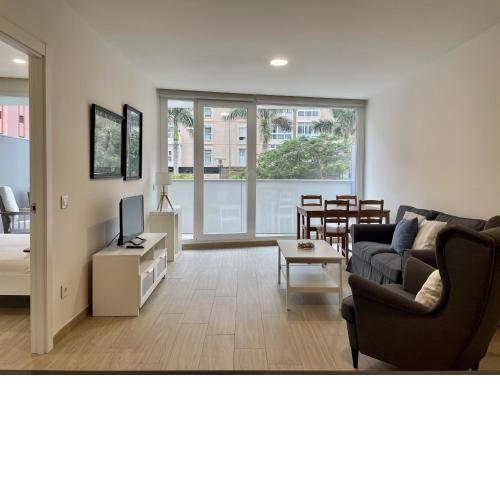 Modern Apartment in Las Canteras with parking