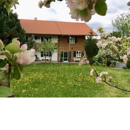 Modern Apartment in Lindegg with Balcony