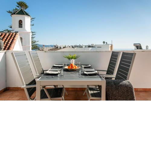 Modern Apartment in Plaza Cavana Nerja
