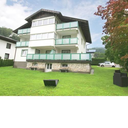 Modern Apartment in St. Wolfgang im Salzkammergut near Lake