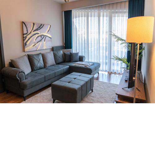 Modern Apartment With On-site Gym And Spa