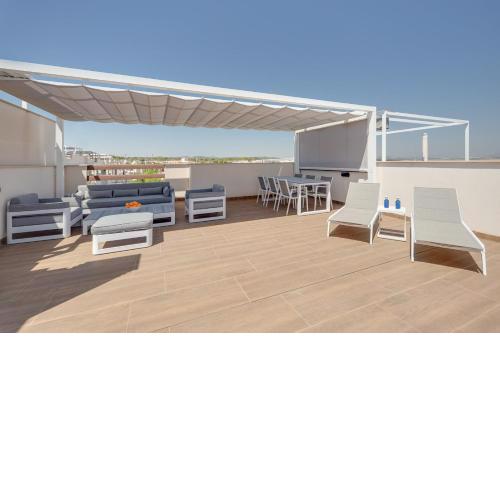 Modern apartment with solarium by Aparters