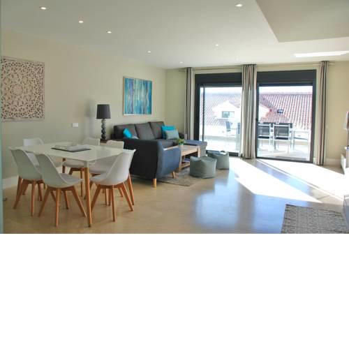 Modern Apartment With Views To Gibraltar