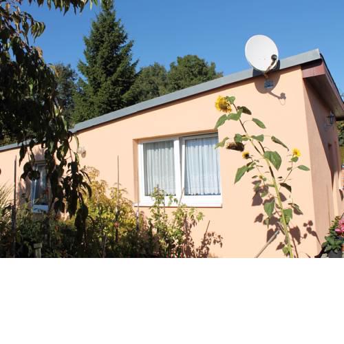 Modern Bungalow with Barbecue in Kropelin