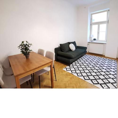 Modern & charming apartment with 2 bathrooms near city centre and main trainstation (Hauptbahnhof)
