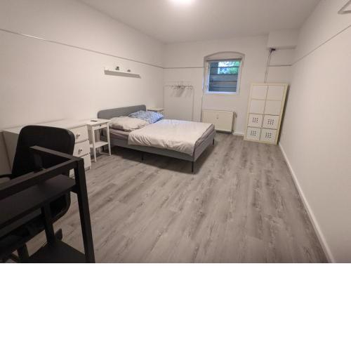 Modern City Apt, New and Exclusive, Fast Wifi, TV