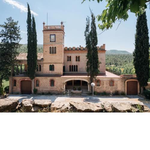 Modern Cottage in Castellnou de Bages with Forest Nearby