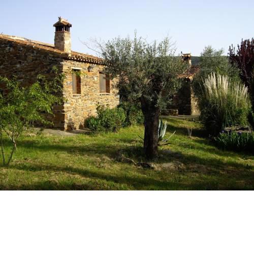 Modern Farmhouse in Valencia de Alcántara with Pool