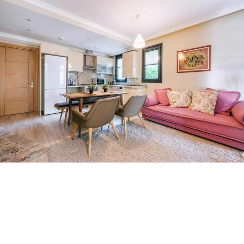 Modern Flat By Bagdat Avenue and Bostanci Coast
