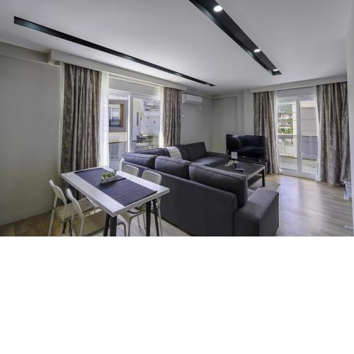 Modern Flat w Balcony 5 min to Beach in Kemer