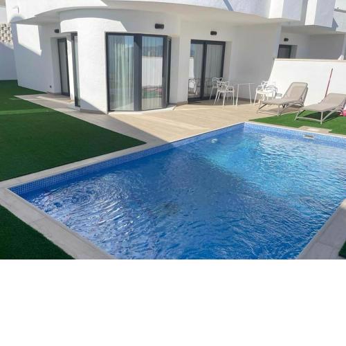 Modern holiday home in Finestrat at the center