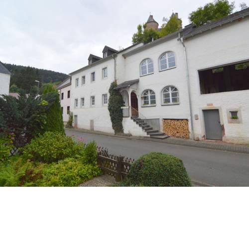 Modern Holiday Home in Murlenbach near River