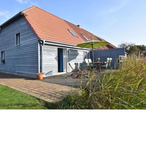Modern Holiday Home in Ribnitz-Damgarten near Baltic Sea