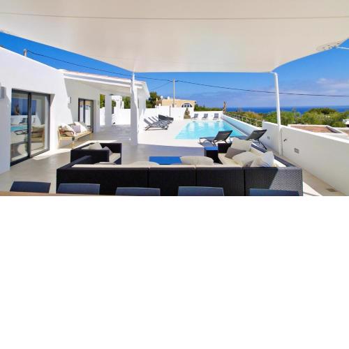 Modern house with great view to sea