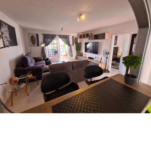 Modern loft with pool and parking in the city centre