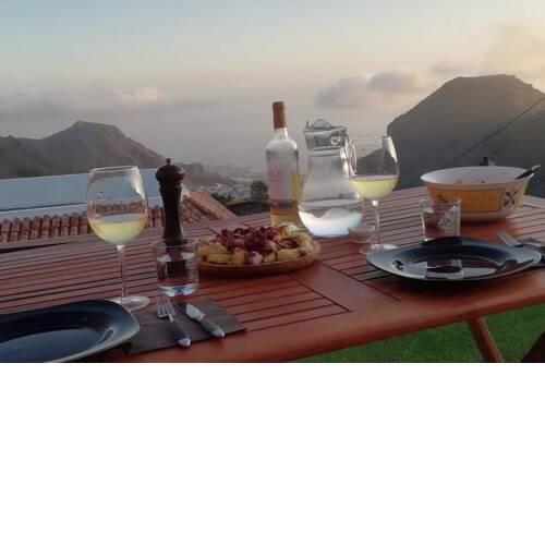 Modern Mountain and sea view apartment
