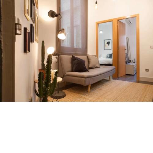 Modern new apartment city center- 5 pax