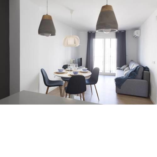 Modern One Bedroom Wifi AC Heating in Old Town II