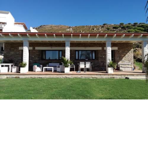 Modern rustic house in front of the Valdevaqueros beach