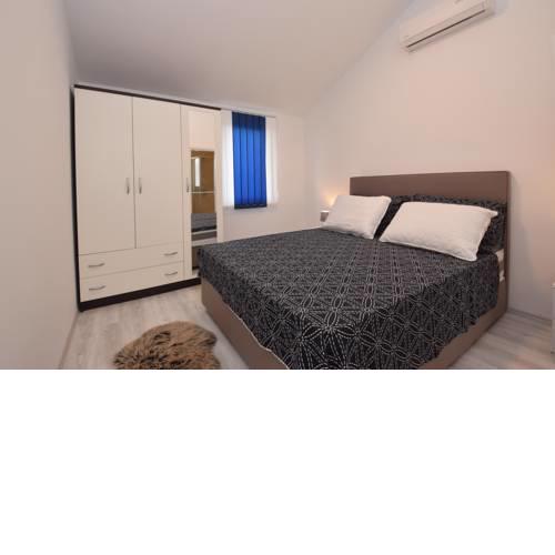 Modern seaview apartments with a terrace and private parking- Apartments Zdrijac XI