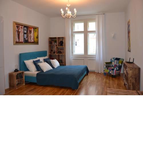 Modern Studio George Square